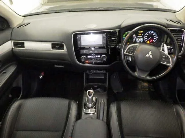 Mitsubishi Outlander 2013