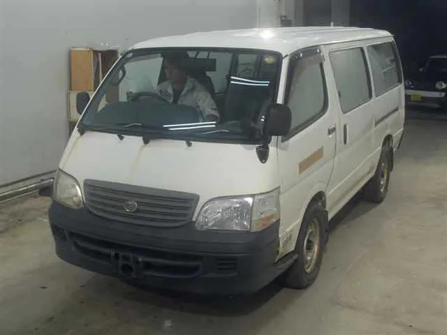 Toyota HiAce  с аукциона в Японии