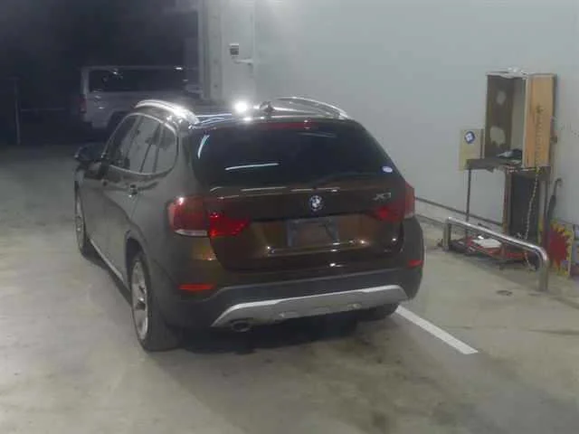 BMW X1  с аукциона в Японии