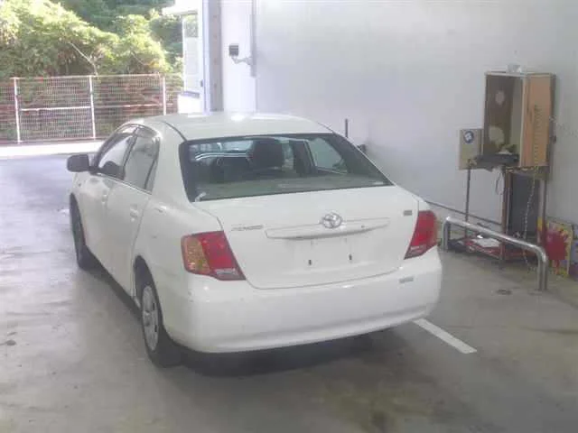 Toyota Corolla Axio  с аукциона в Японии