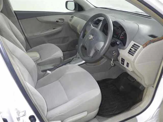 Toyota Corolla Axio  с аукциона в Японии