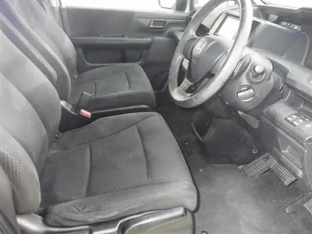 Honda Stepwgn  с аукциона в Японии
