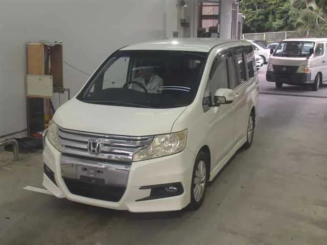 Honda Stepwgn  с аукциона в Японии