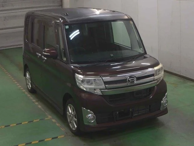 Daihatsu Tanto 2014