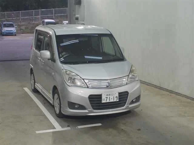 Mitsubishi Delica D:2 2014