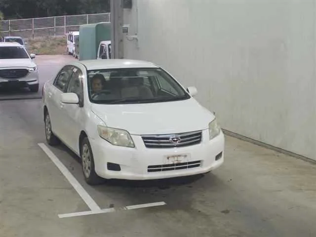 Toyota Corolla Axio 2011