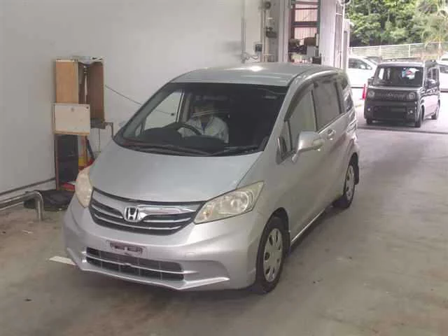 Honda Freed  с аукциона в Японии
