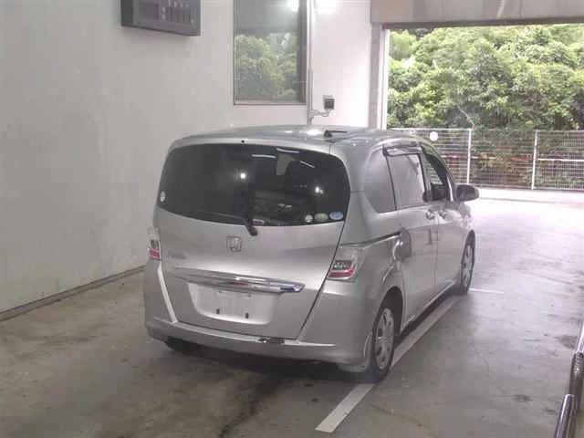 Honda Freed  с аукциона в Японии