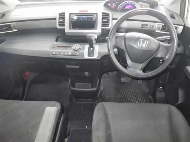 Honda Freed  с аукциона в Японии