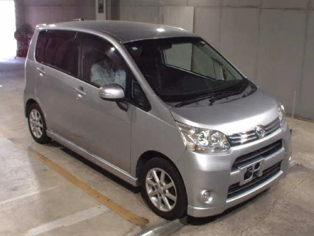 Daihatsu Move 2011