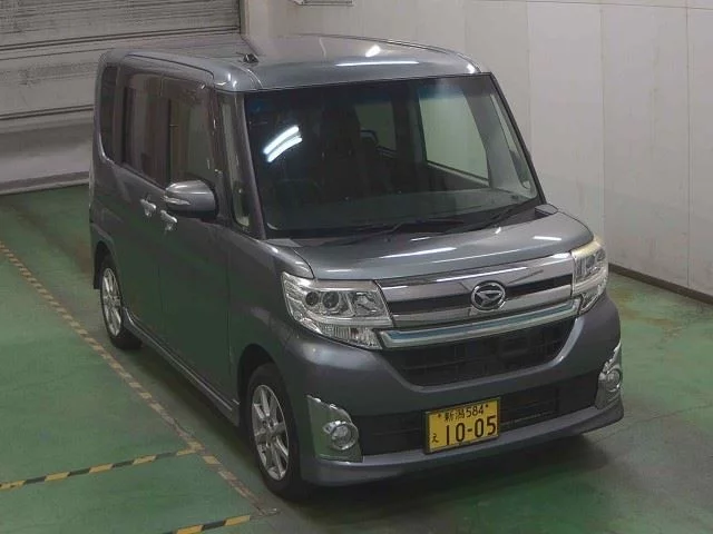 Daihatsu Tanto 2014