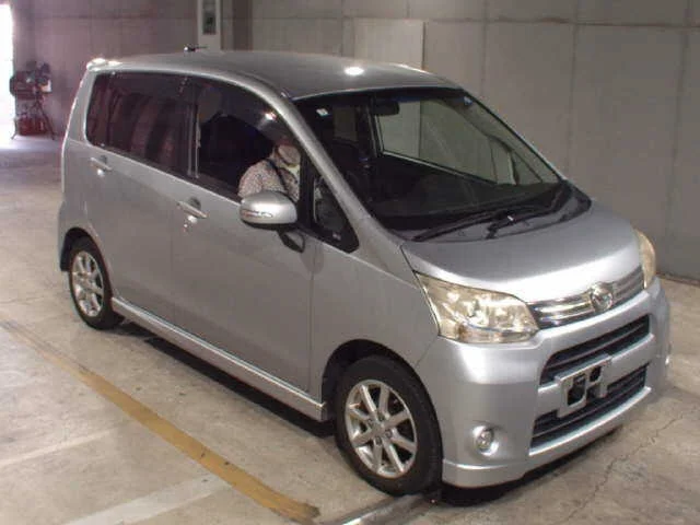 Daihatsu Move 2011