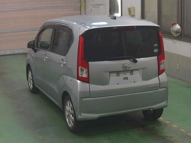 Daihatsu Move  с аукциона в Японии
