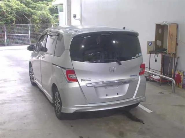 Honda Freed  с аукциона в Японии