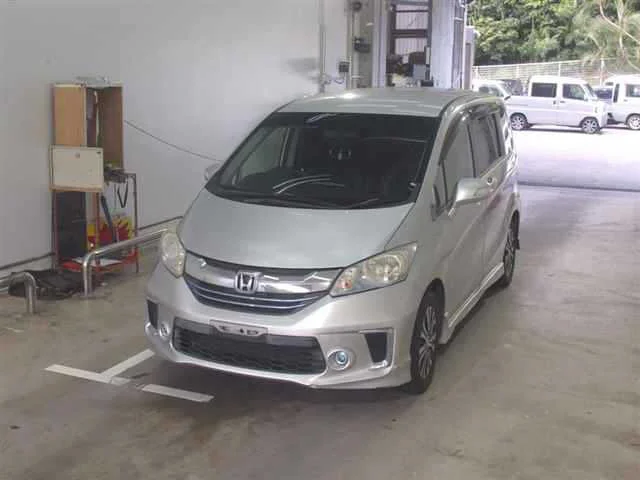 Honda Freed  с аукциона в Японии