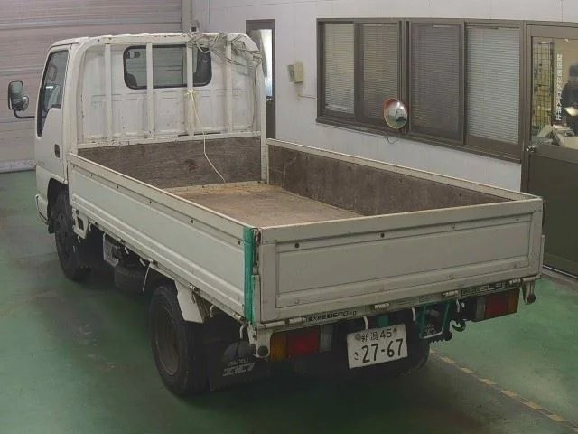Isuzu Elf  с аукциона в Японии