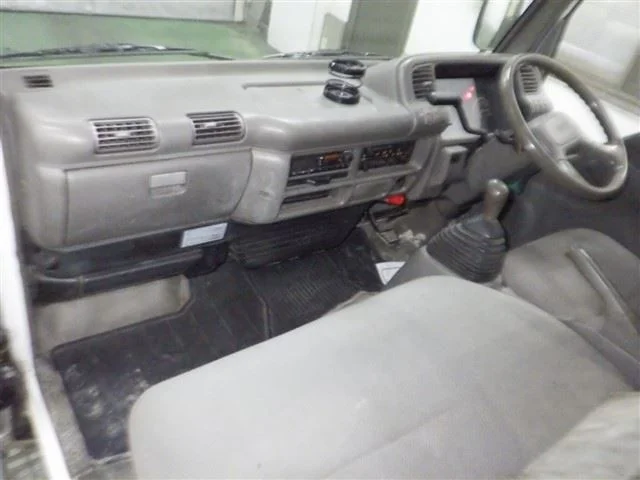 Isuzu Elf  с аукциона в Японии