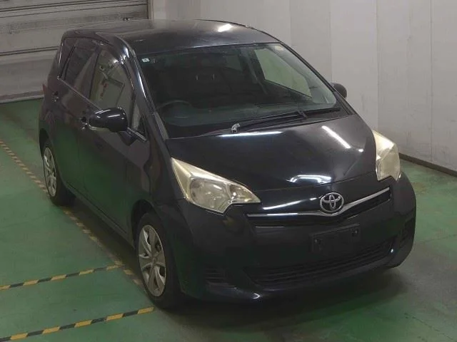 Toyota Ractis 2012