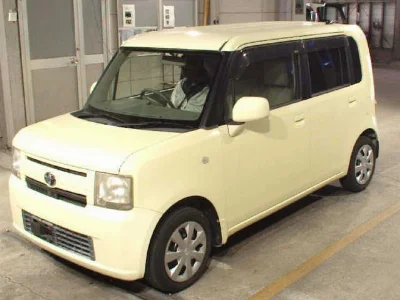 Toyota Pixis Space