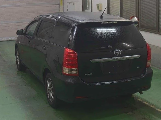 Toyota Wish  с аукциона в Японии