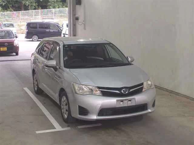 Toyota Corolla Fielder 2012