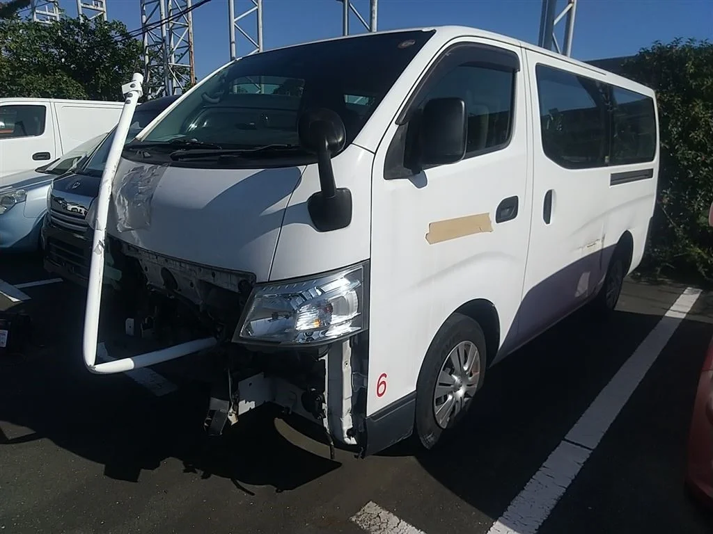 Nissan NV350 Caravan  с аукциона в Японии