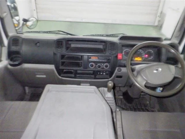Nissan Atlas  с аукциона в Японии