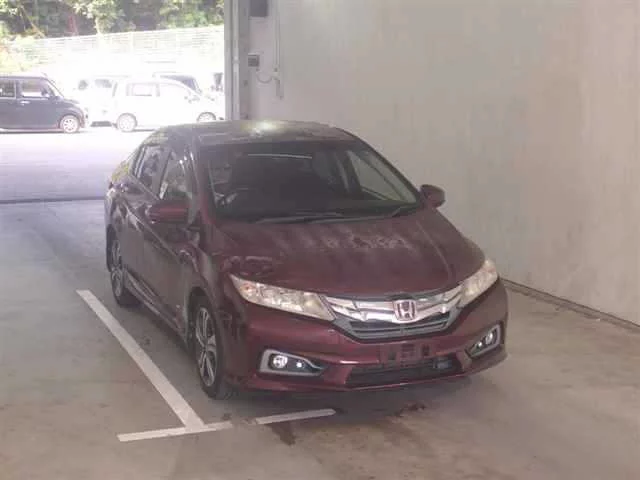 Honda Grace 2015
