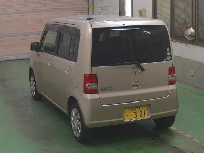 Toyota Pixis Space