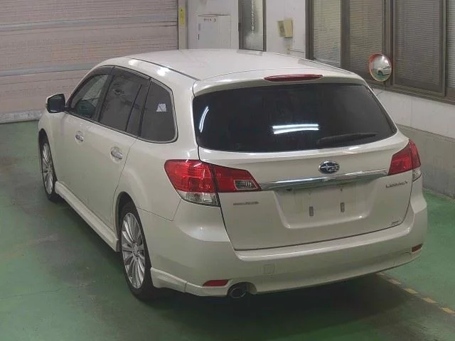 Subaru Legacy  с аукциона в Японии