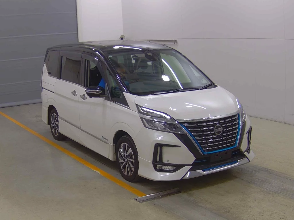 Nissan Serena 2022