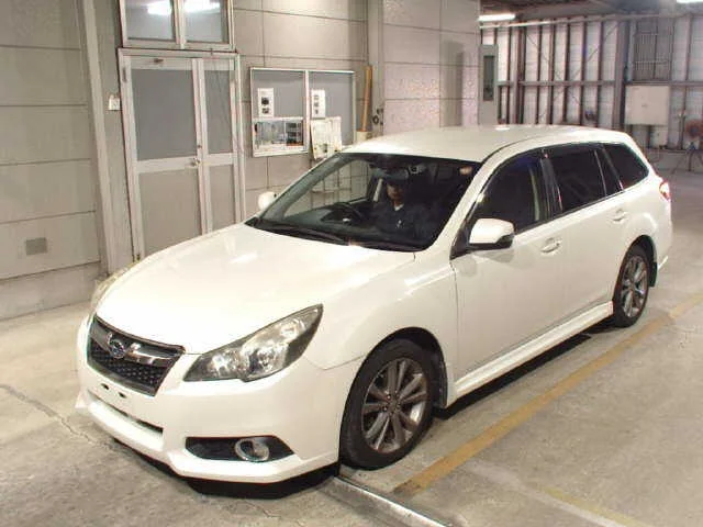 Subaru Legacy  с аукциона в Японии