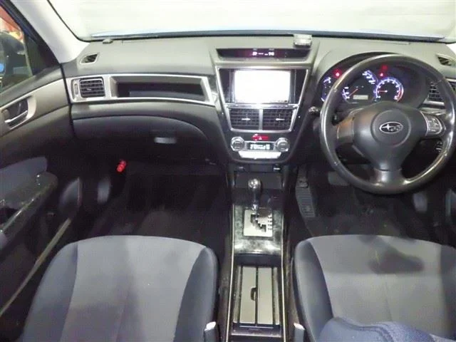 Subaru Exiga  с аукциона в Японии