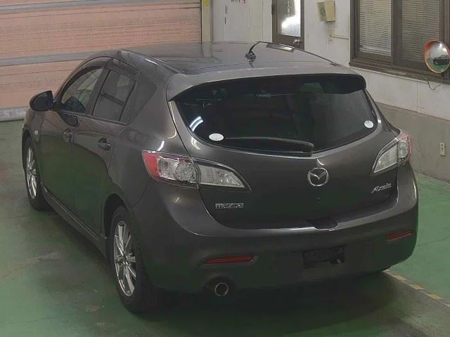 Mazda Axela  с аукциона в Японии