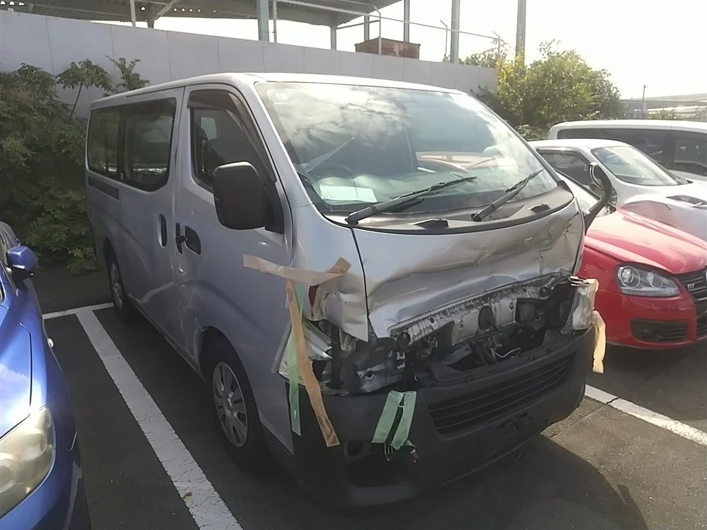 Nissan NV350 Caravan  с аукциона в Японии