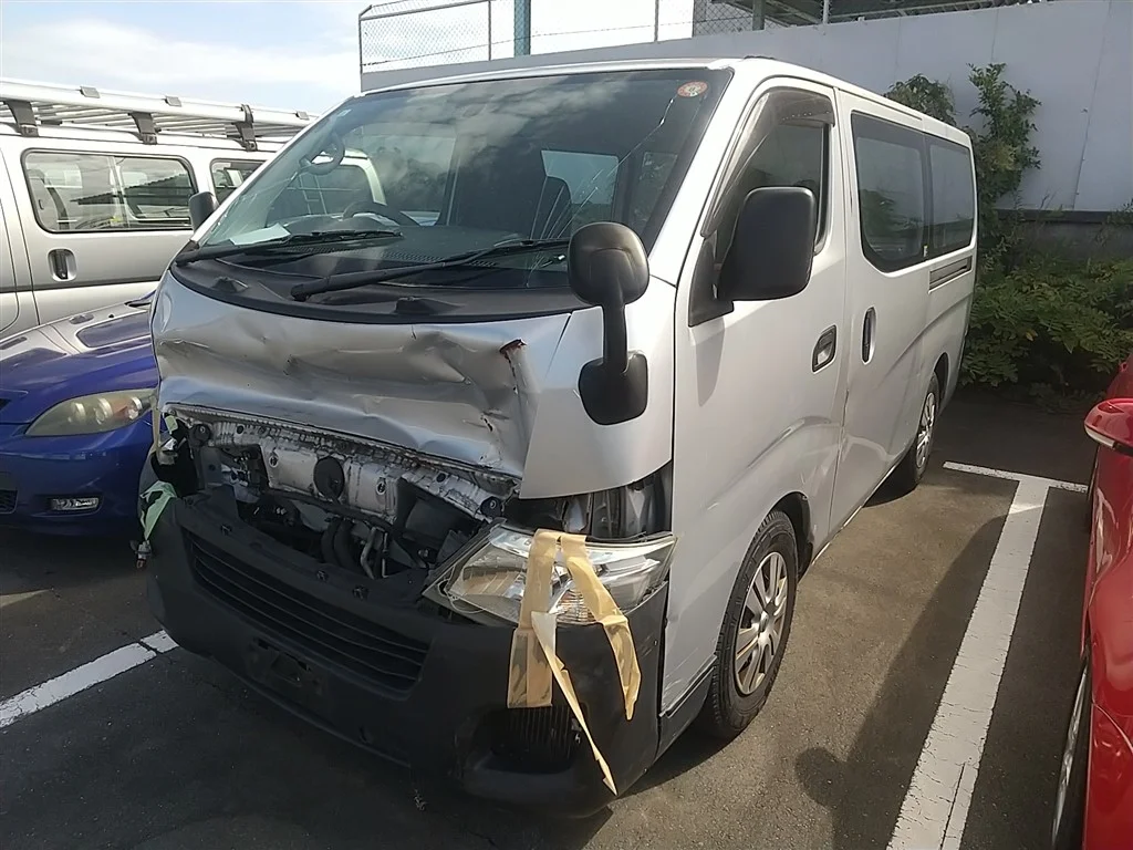 Nissan NV350 Caravan  с аукциона в Японии