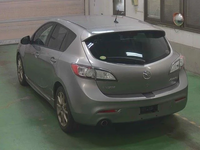 Mazda Axela  с аукциона в Японии