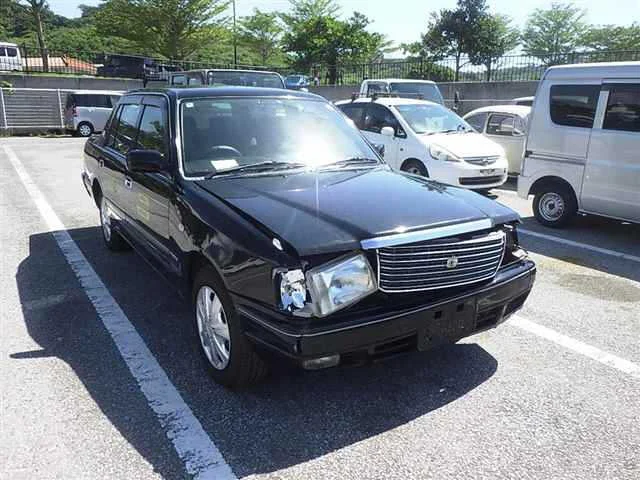 Toyota Crown 2017