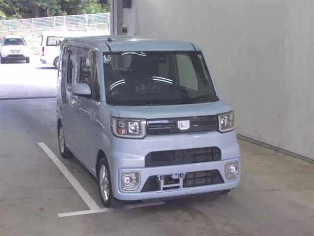 Daihatsu Wake 2018