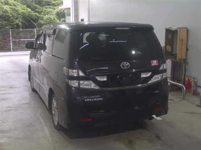 Toyota Vellfire  с аукциона в Японии