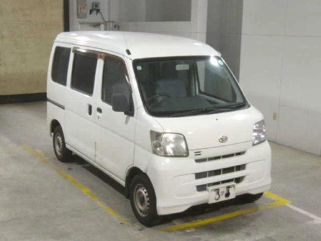 Daihatsu Hijet Cargo 2016