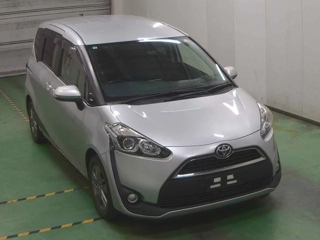 Toyota Sienta 2017