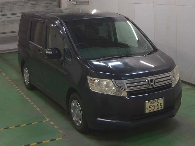 Honda Stepwgn 2012