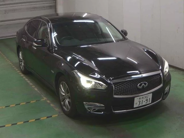 Nissan Fuga 2016