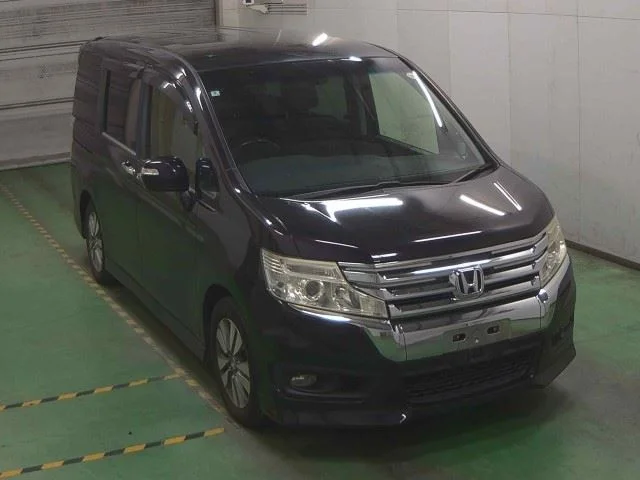 Honda Stepwgn 2012