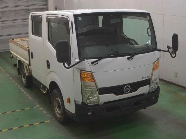 Nissan Atlas 2013