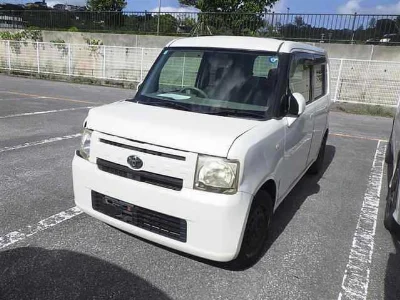Toyota Pixis Space