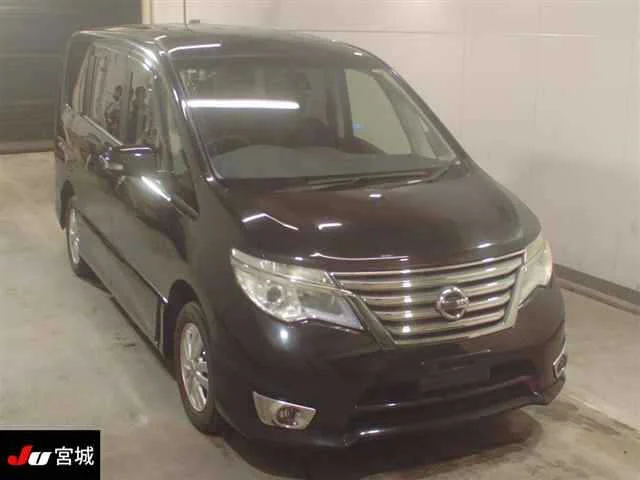 Nissan Serena 2015