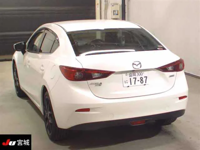 Mazda Axela  с аукциона в Японии