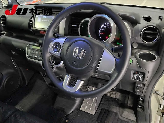 Honda N-Box  с аукциона в Японии